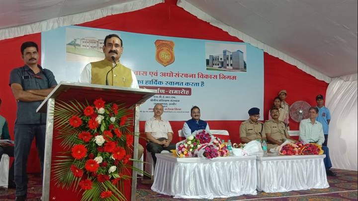 प्राकृतिक आपदा के दौरान राहत एवं बचाव कार्यों से होमगार्ड और एसडीआरएफ ने बनायी विशेष पहचान
