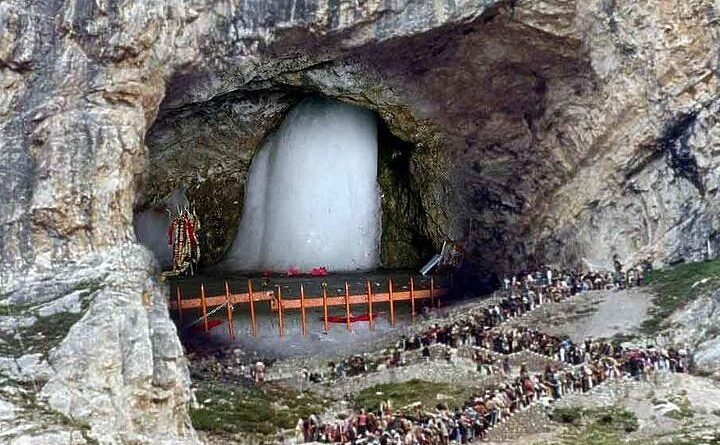 21 दिनों में तीन लाख से अधिक श्रद्धालु पहुंचे अमरनाथ