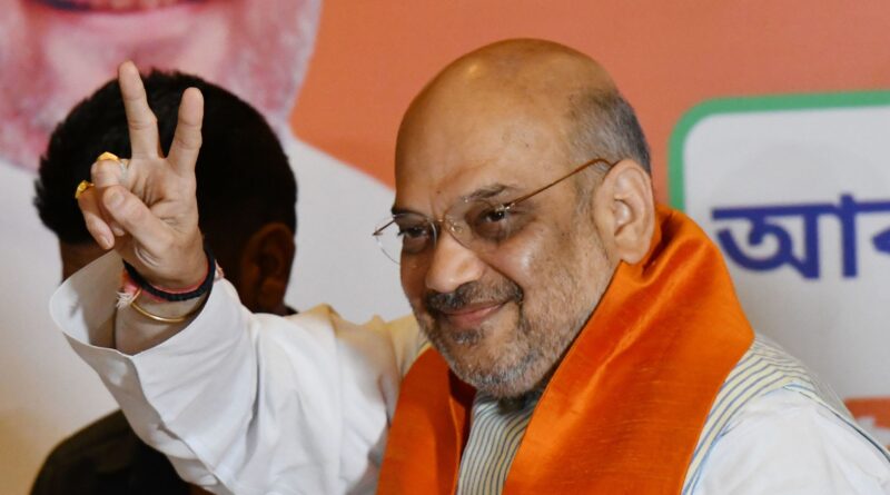 ‘गरीबी हटाओ' का नारा देकर कांग्रेस पार्टी ने देश में लगभग 5 दशकों से अधिक समय तक शासन किया लेकिन गरीबों के लिए कुछ भी नहीं किया। प्रधानमंत्री श्री नरेन्द्र मोदी जी ने गरीब कल्याण की दिशा में इतने अधिक काम किये कि वे गरीबों के मसीहा बने हुए हैं - अमित शाह