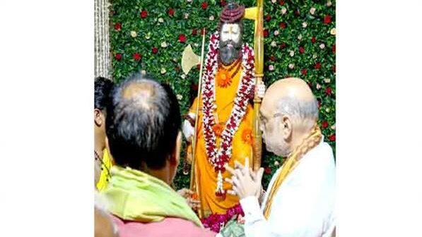 केन्द्रीय गृह मंत्री श्री अमित शाह ने भगवान श्री परशुराम जन्मस्थली, जानापाव में दर्शन और पूजन-अर्चन किया