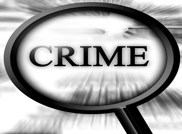 घर की कुर्की किए जाने के भय से आरोपियों ने पुलिस के सामने किया आत्मसमर्पण