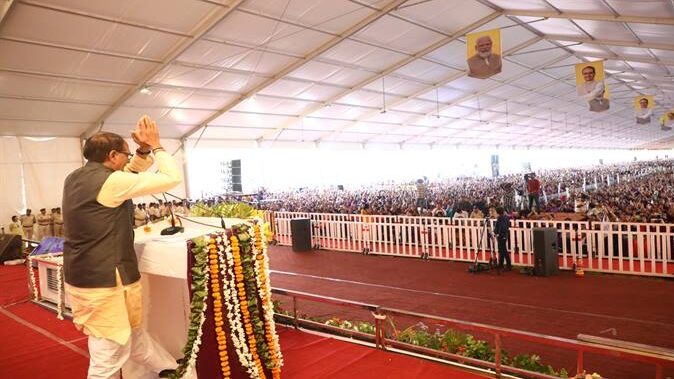 आशा और ऊषा कार्यकर्ता स्वास्थ्य विभाग की पर्याय बनकर उभरी - मुख्यमंत्री श्री चौहान