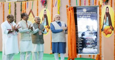 प्रधानमंत्री श्री मोदी ने रखी भारतीय संस्कृति और समरसता के अभूतपूर्व केंद्र संत रविदास मंदिर की आधार शिला