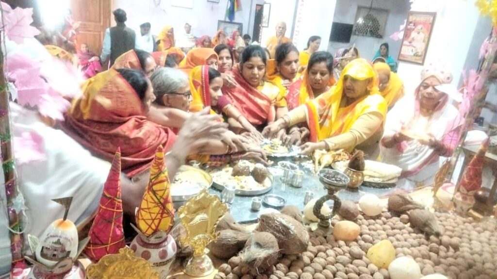 ज्ञानतीर्थ में श्री जी की शोभायात्रा के साथ हुआ विधान का समापन 2 ज्ञानतीर्थ में श्री जी की शोभायात्रा के साथ हुआ विधान का समापन