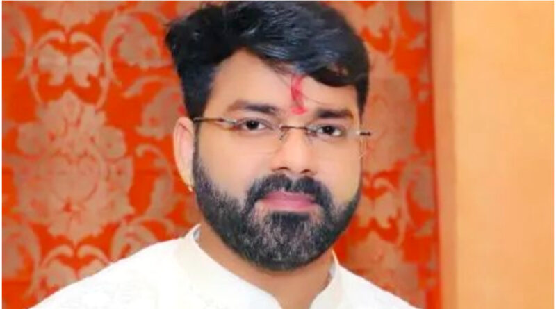 भोजपुरी अभिनेता पवन सिंह भाजपा से निष्कासित