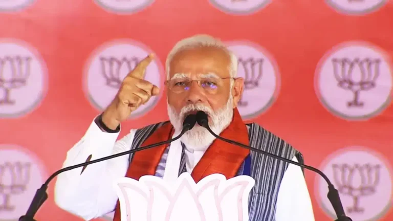 कांग्रेस आपकी संपत्ति को हड़पने की साजिश रच रही है: प्रधानमंत्री नरेंद्र मोदी