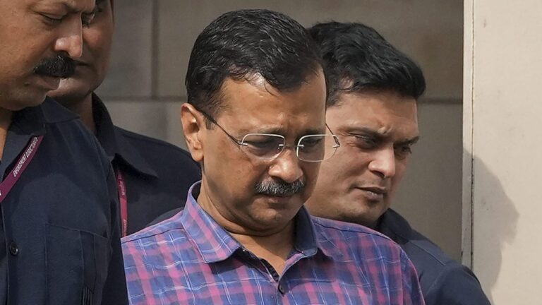 केजरीवाल को स्पेशल कोर्ट से मिली जमानत पर, हाईकोर्ट ने लगाई रोक