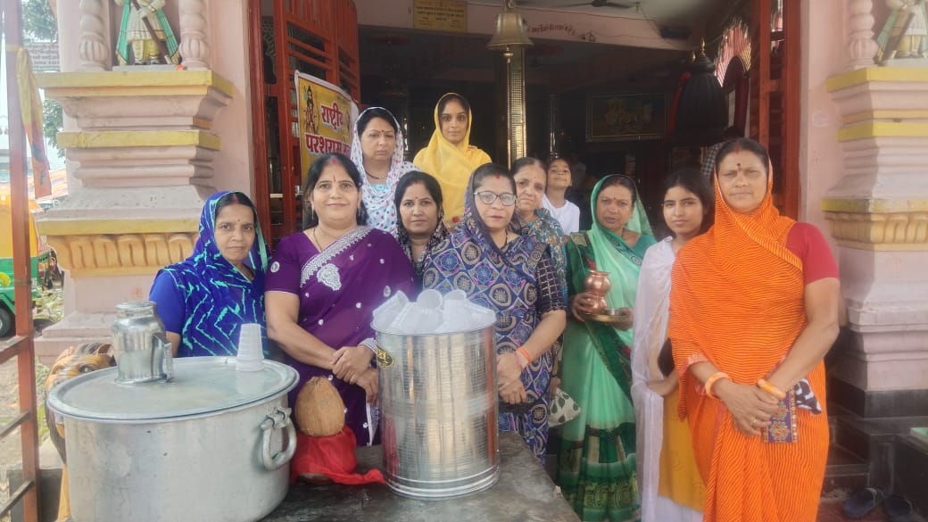 राष्ट्रीय परशुराम सेना ने एकादशी के महापर्व पर किया ठंडी छाछ व शरबत का वितरण