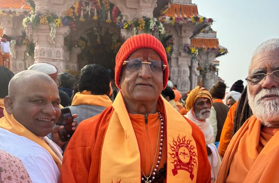 बांग्लादेश से हिंदुओं को सुरक्षित भारत लाने की मांग