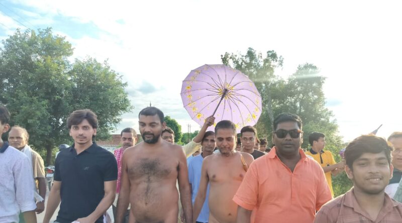 युगल मुनिराजों का सिहोनियां के लिए हुआ प्रस्थान