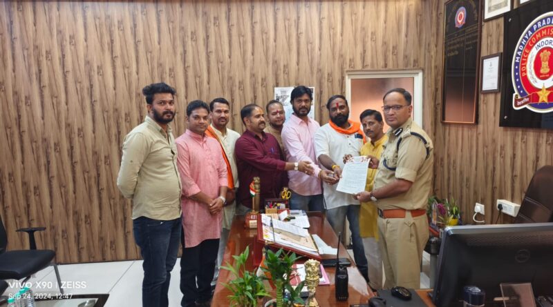 नवरात्रि आयोजन में गैर हिंदुओं का प्रवेश बंद हो 17 मांगो लेकर बजरंग दल ने दिया ज्ञापन