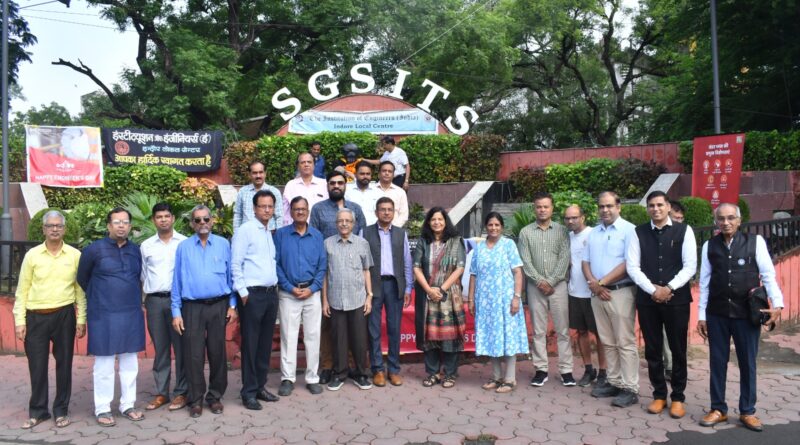 एम.विश्वेवरैया की मूर्ति पर किया माल्यार्पण