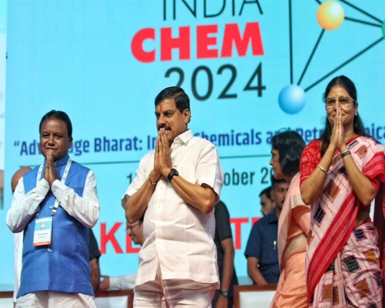मुख्यमंत्री डॉ. मोहन यादव मुंबई में आयोजित इंडिया केम-2024 में शामिल हुए।