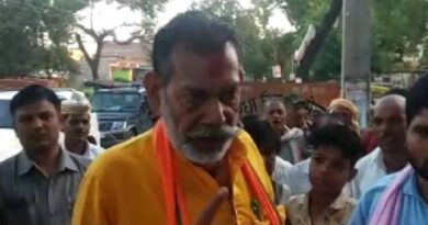 योगी सरकार के मंत्री मनोहर लाल के काफिले पर हमला