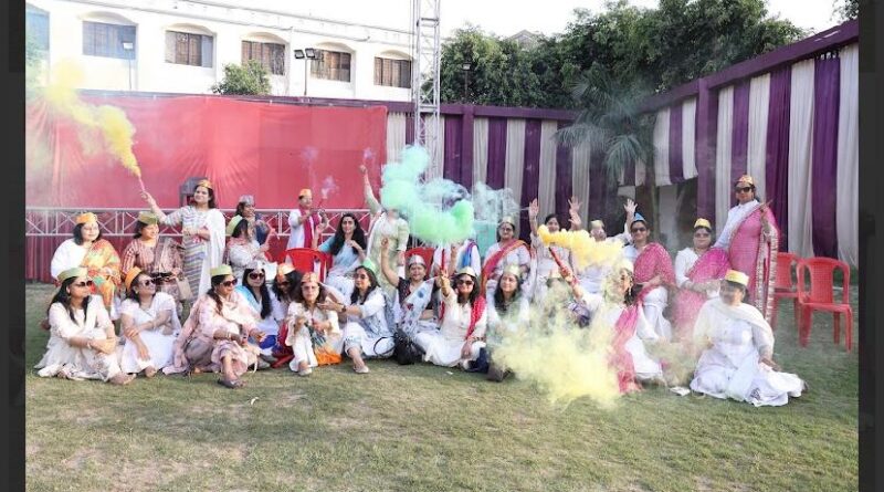 जेसीआई मेम्बर्स को मिले फनी टाइटल्स, रिटर्न गिफ्ट में दिया रंग, गुलाल और पिचकारी