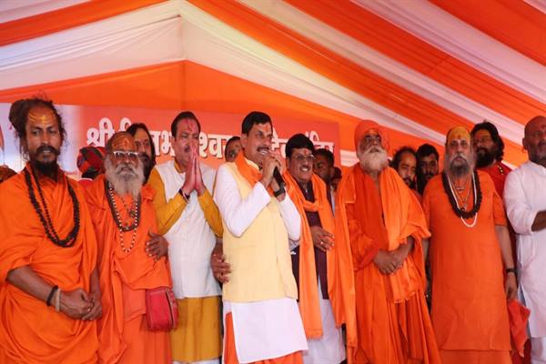 विश्व में सनातन ही एकमात्र धर्म है, जो प्रकृति को समाहित करता है