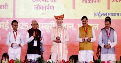 प्रधानमंत्री श्री नरेंद्र मोदी ने महिला सशक्तिकरण महासम्मेलन में वर्चुअली दतिया और सतना के नए एयरपोर्ट का उद्घाटन तथा इंदौर मेट्रो का उद्घाटन किया।