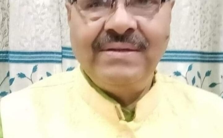 उधर उर्वशी व्यस्त हुई है