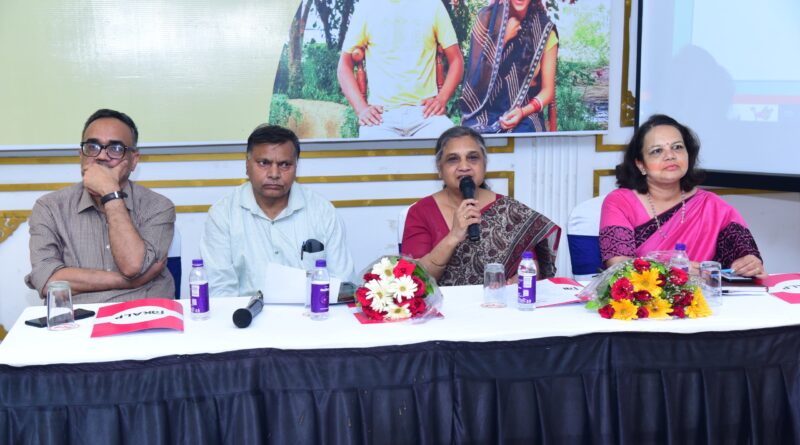 सशक्त महिलाएं, स्वस्थ परिवार: परिवार नियोजन व्यवहारों में बदलाव लाने की ओर ‘विकल्प’ परियोजना द्वारा उठाये कदम