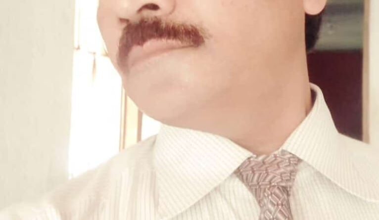 उसने वह डायरी सोनिया को दे दी...