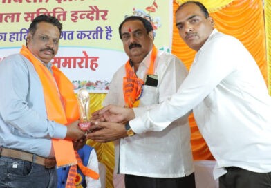 लोधा समाज ने पत्रकार अर्जुनसिंह राजपूत को सम्मानित किया