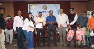 सफलता कोई लक्ष्य नहीं,बल्कि एक यात्रा है - संभागायुक्त डॉ. खाड़े
