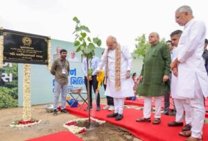 हर व्यक्ति एक पेड़ लगाए और आने वाली पीढ़ियों के लिए ओजोन की परत को संरक्षित करे: अमित शाह