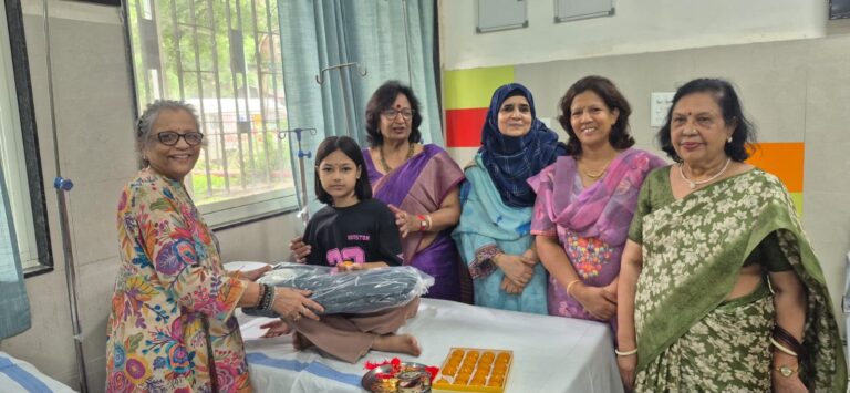 रक्षाबंधन के पूर्व थैलेसीमिया पीड़ित बच्चो को बाँधे रक्षा
