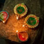 बजट-फ्रेंडली दिवाली: त्योहार का असली मजा रिश्तों और खुशी में , महंगे सामान में नहीं